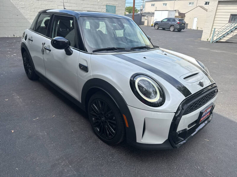 mini hardtop 4 door 2024 WMW53DK05R2U52431 image mini hardtop 4 door 2024 WMW53DK05R2U52431 image